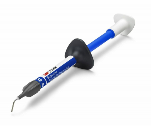 Filtek™ Supreme Flowable Refil A2 (2*2гр). Текучий композитный реставрационный материал,